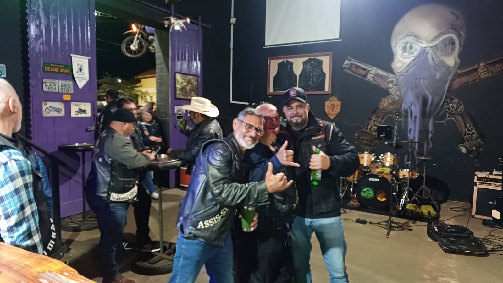 Motoclube Mike Maluko Assis — Pegada mensal com banda ao vivo